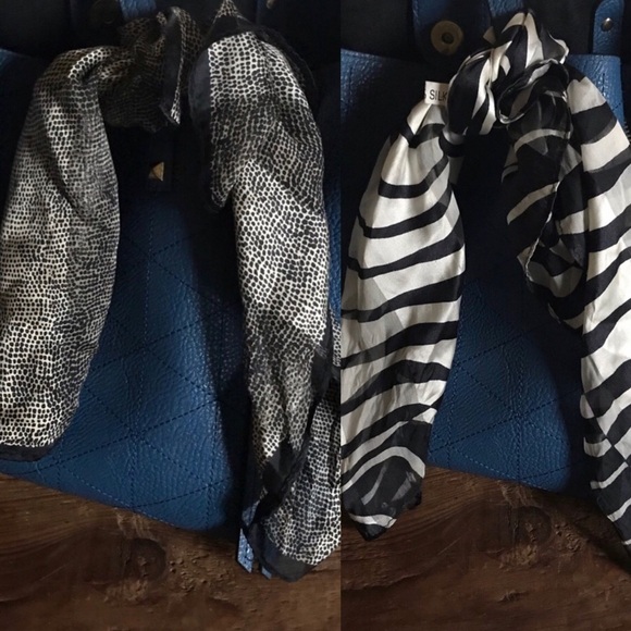 Pair of two 21x21 100% silk scarves handmade animal print - Picture 5 of 17